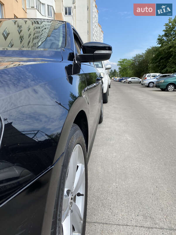 Седан Volkswagen Passat 2013 в Одессе