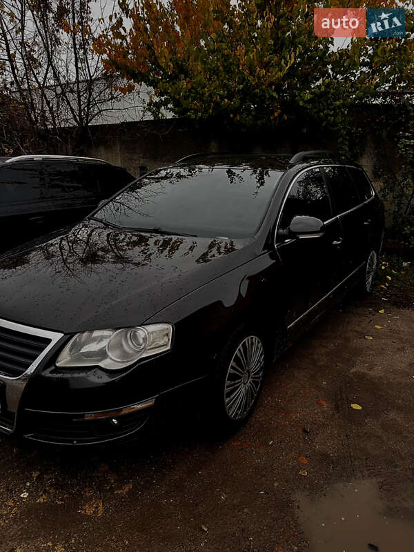 Універсал Volkswagen Passat 2005 в Сумах