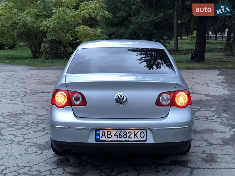 Седан Volkswagen Passat 2005 в Умани