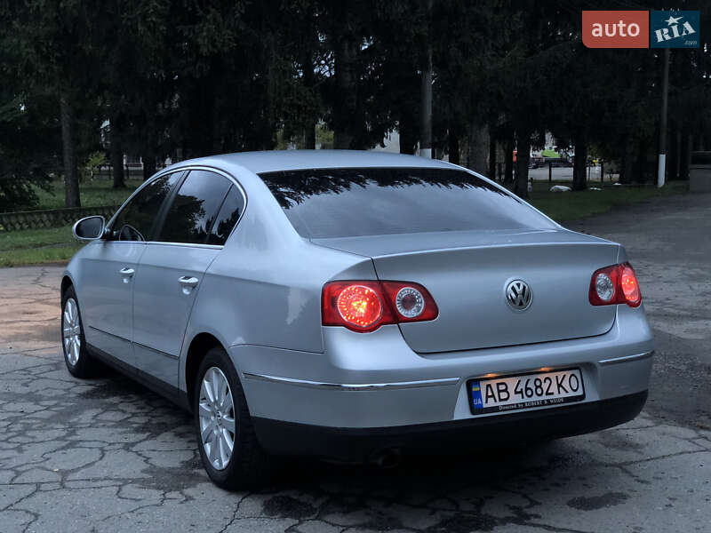 Седан Volkswagen Passat 2005 в Умани