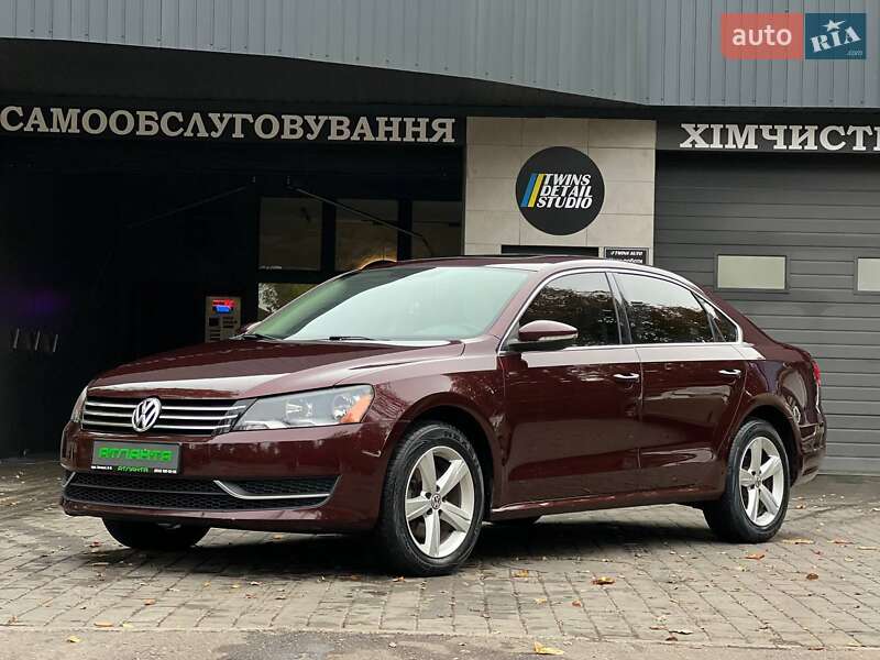 Седан Volkswagen Passat 2012 в Одессе