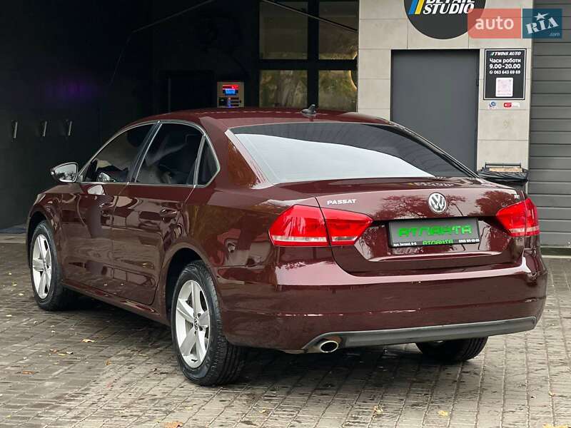 Седан Volkswagen Passat 2012 в Одессе