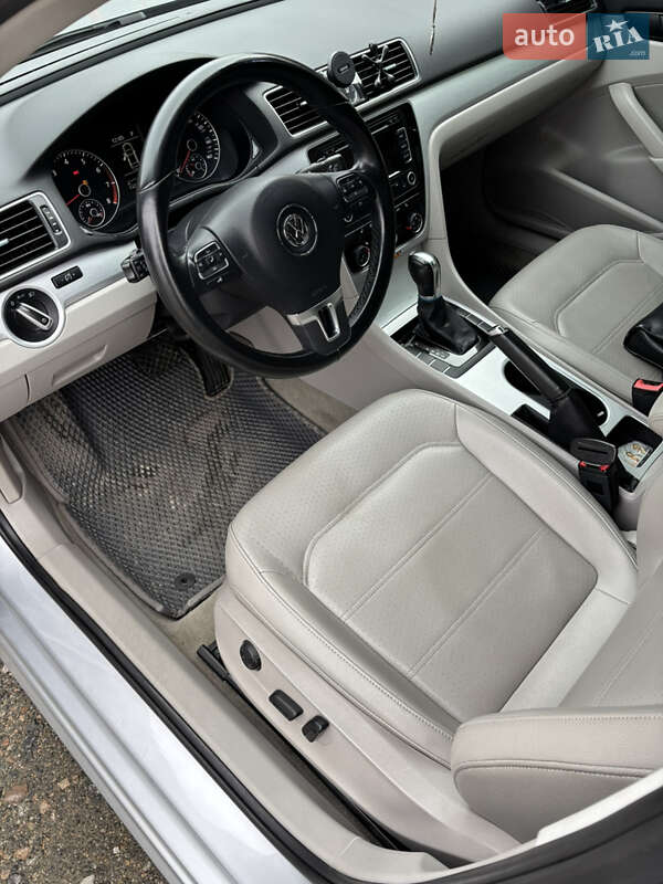 Седан Volkswagen Passat 2013 в Киеве фото 7 Седан Volkswagen Passat 2013 в Киеве