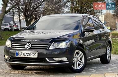 Седан Volkswagen Passat 2011 в Одесі