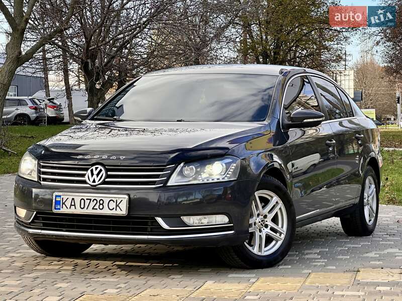 Volkswagen Passat 2011