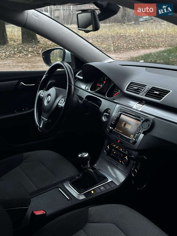 Универсал Volkswagen Passat 2011 в Чернигове