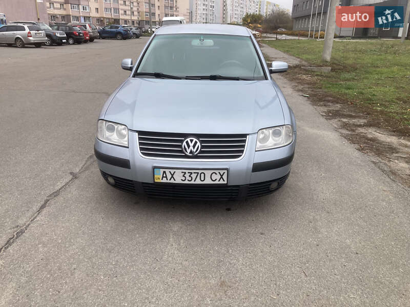 Седан Volkswagen Passat 2001 в Харькове