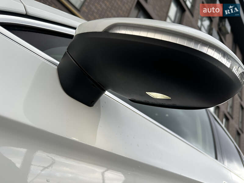 Універсал Volkswagen Passat 2017 в Львові