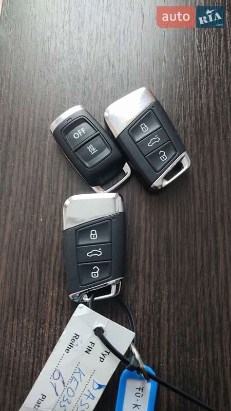 Універсал Volkswagen Passat 2018 в Львові