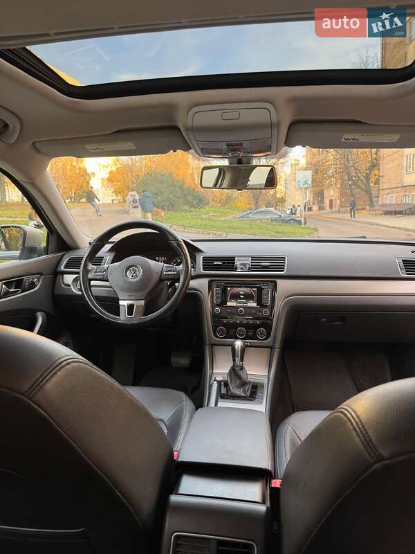 Седан Volkswagen Passat 2014 в Киеве
