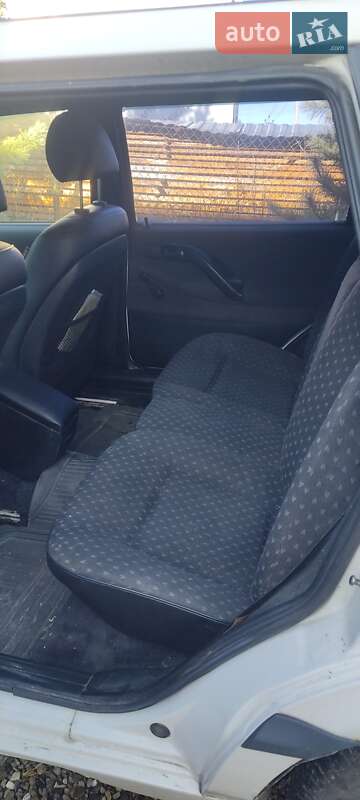 Універсал Volkswagen Passat 1995 в Верховині