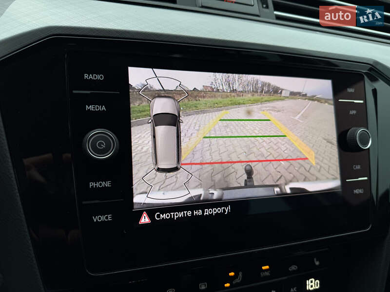 Универсал Volkswagen Passat 2021 в Луцке