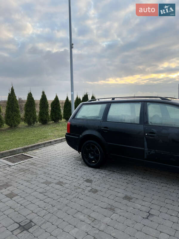 Универсал Volkswagen Passat 1997 в Городке