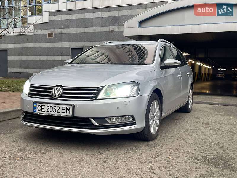 Універсал Volkswagen Passat 2013 в Києві