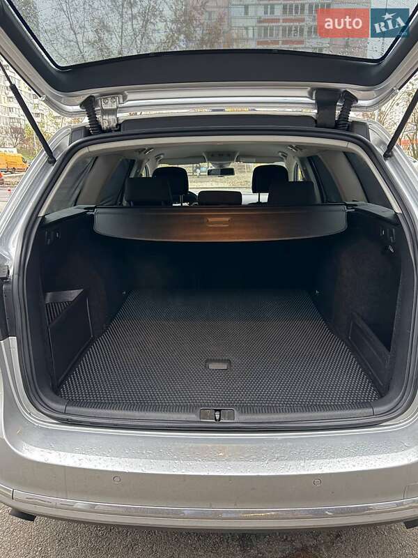 Універсал Volkswagen Passat 2013 в Києві