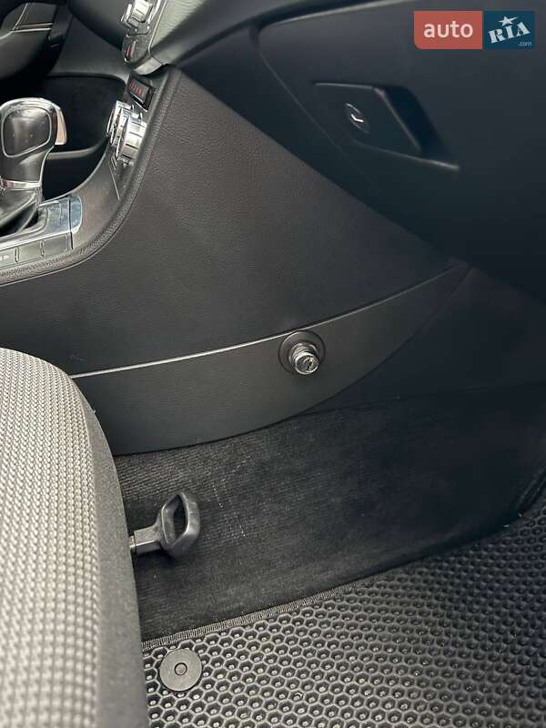 Універсал Volkswagen Passat 2013 в Києві