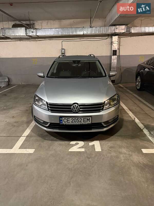 Універсал Volkswagen Passat 2013 в Києві