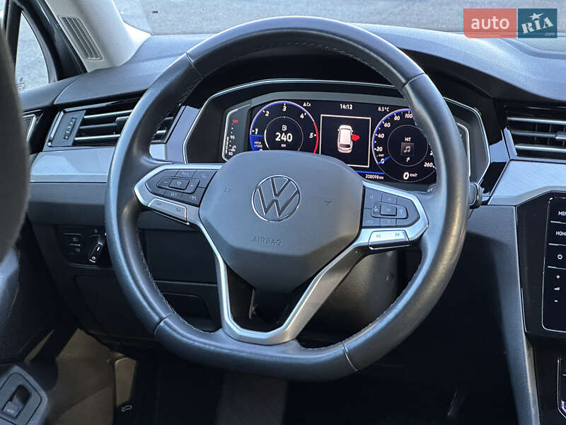 Универсал Volkswagen Passat 2021 в Ковеле
