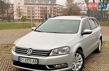 Універсал Volkswagen Passat 2011 в Хусті