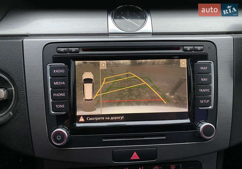 Універсал Volkswagen Passat 2011 в Хусті