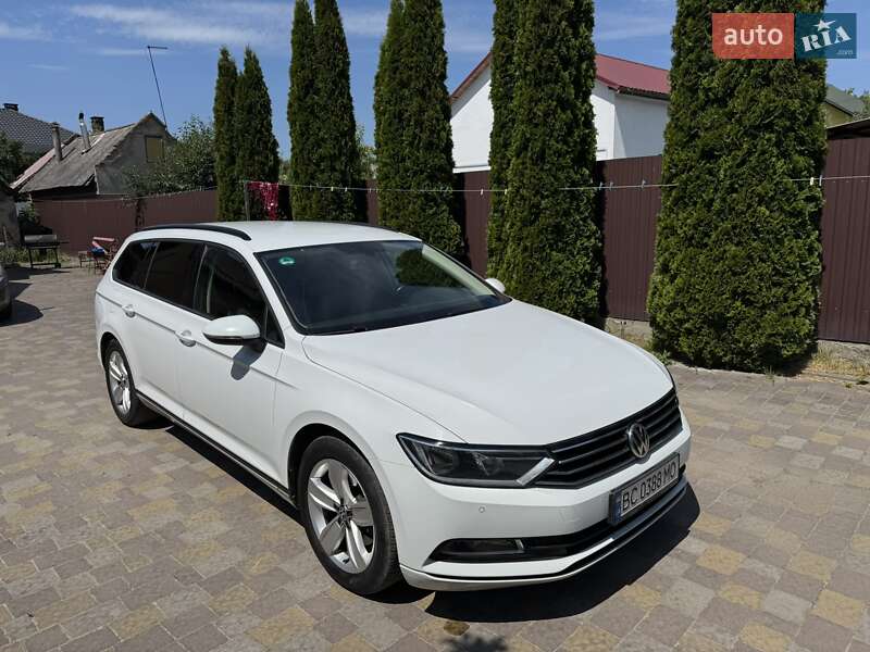Универсал Volkswagen Passat 2017 в Львове