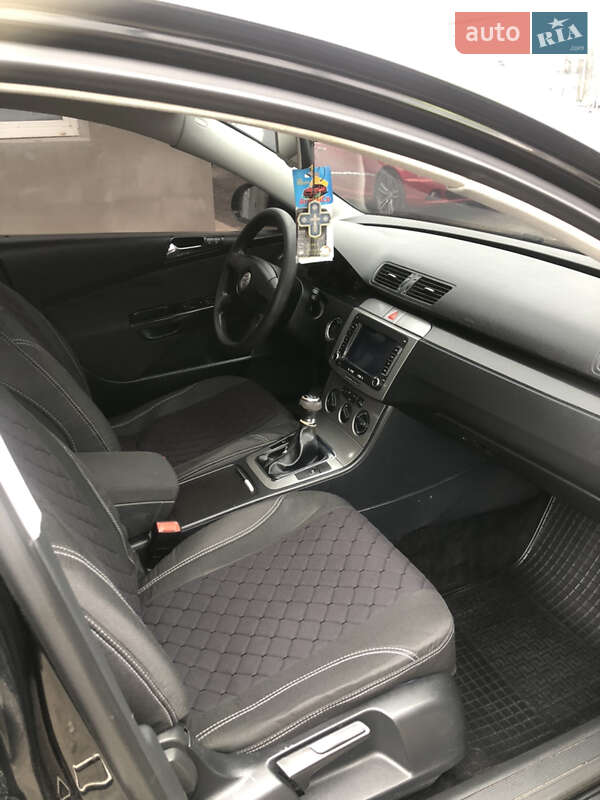 Універсал Volkswagen Passat 2005 в Тернополі