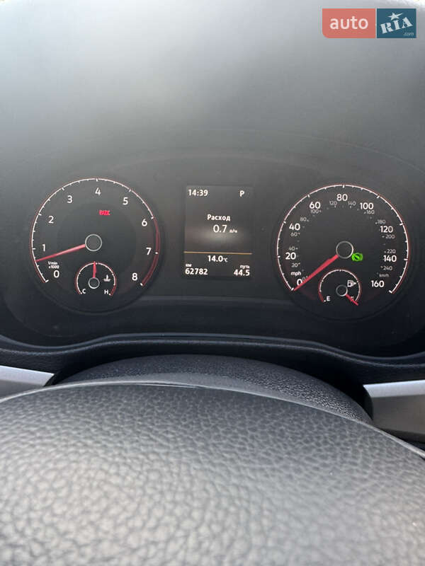 Седан Volkswagen Passat 2020 в Измаиле