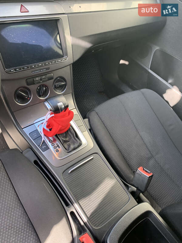 Универсал Volkswagen Passat 2009 в Житомире фото 9 Универсал Volkswagen Passat 2009 в Житомире