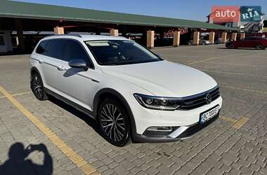 Універсал Volkswagen Passat 2018 в Львові