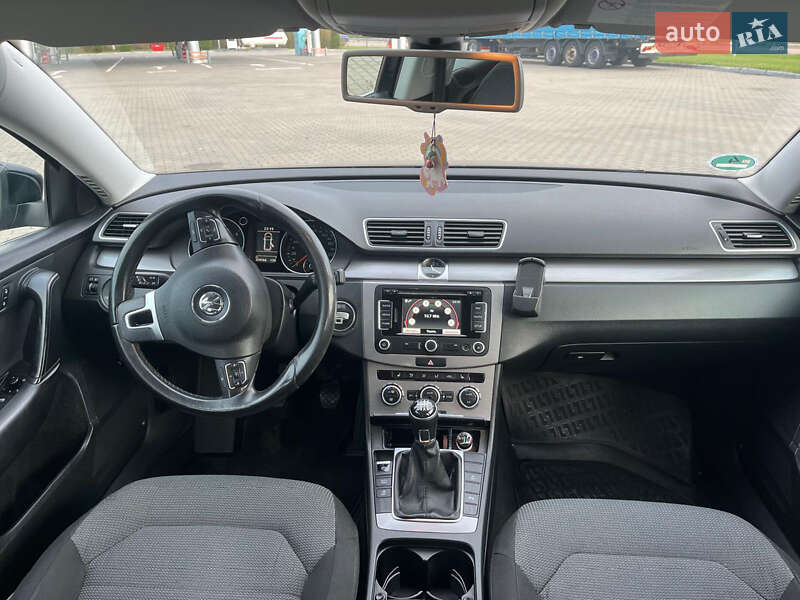 Универсал Volkswagen Passat 2012 в Ковеле