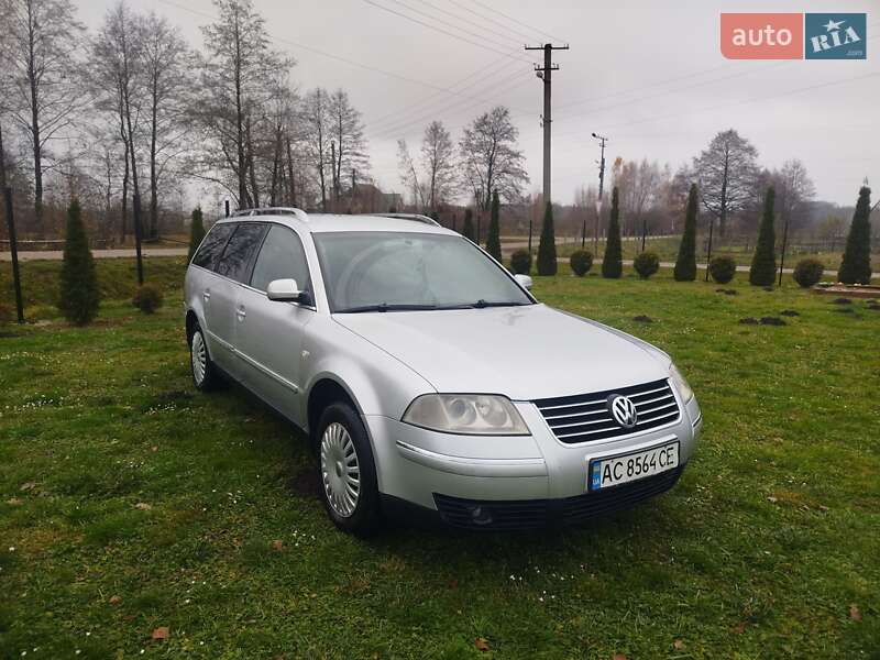 Универсал Volkswagen Passat 2003 в Старой Выжевке