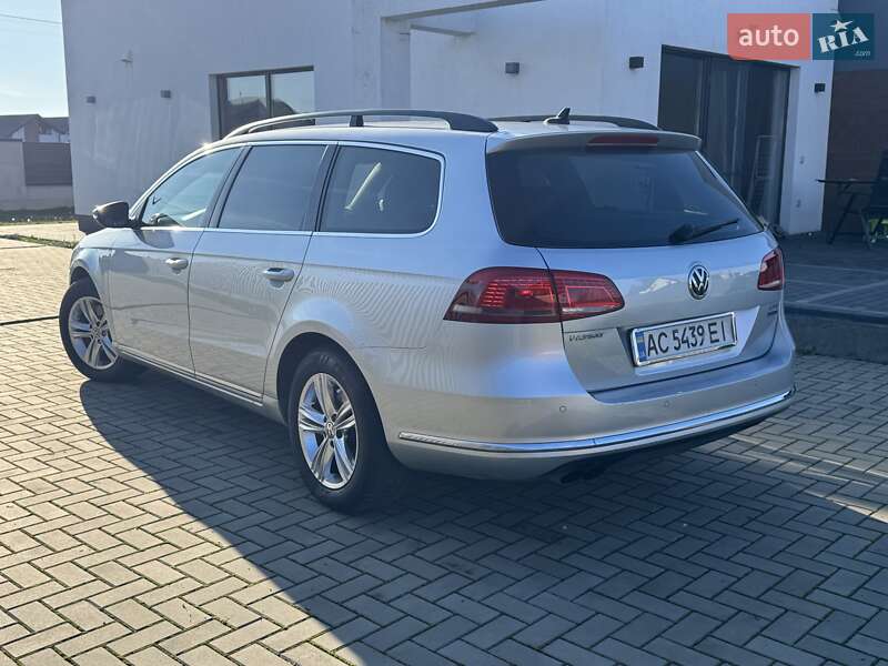 Универсал Volkswagen Passat 2013 в Луцке фото 5 Универсал Volkswagen Passat 2013 в Луцке