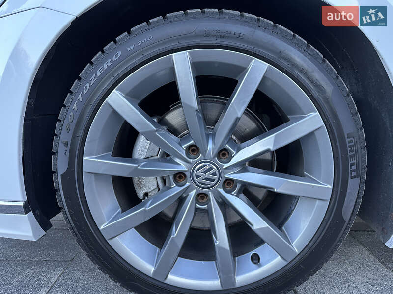 Универсал Volkswagen Passat 2017 в Львове