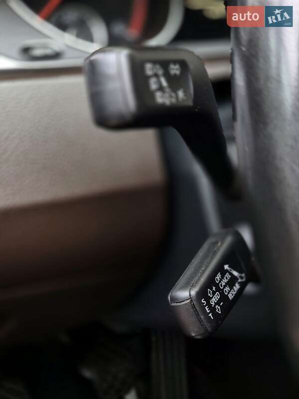 Универсал Volkswagen Passat 2013 в Запорожье