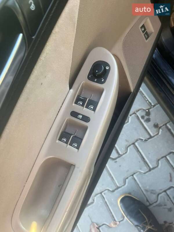 Универсал Volkswagen Passat 2010 в Тернополе