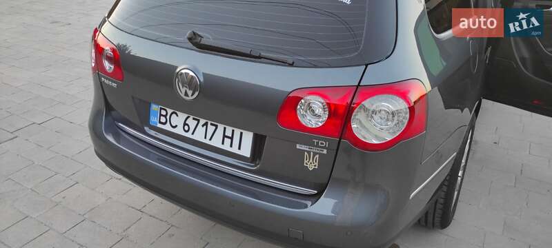 Универсал Volkswagen Passat 2009 в Мостиске