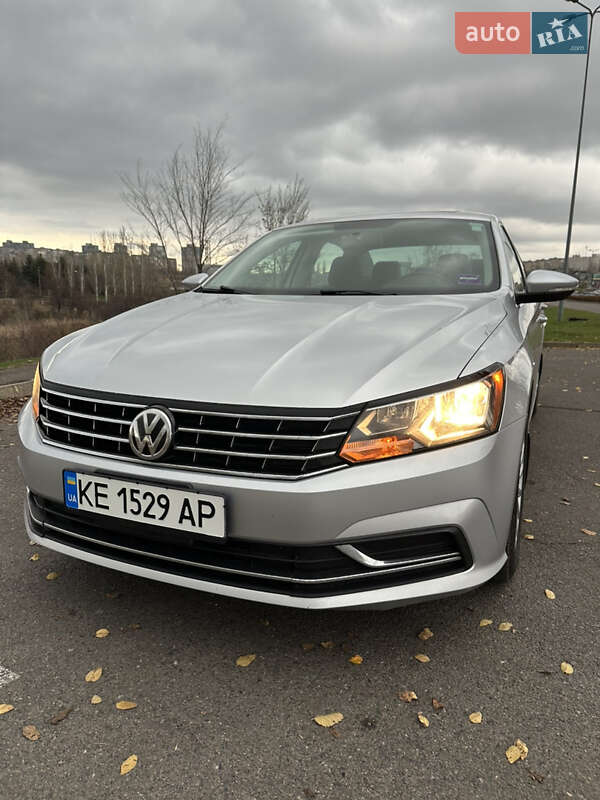 Седан Volkswagen Passat 2016 в Кривом Роге фото 2 Седан Volkswagen Passat 2016 в Кривом Роге