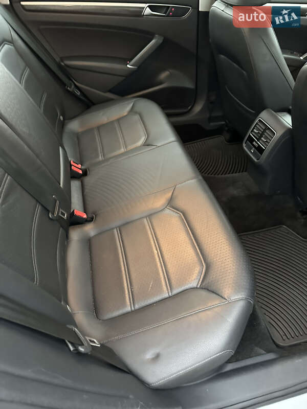 Седан Volkswagen Passat 2016 в Кривом Роге фото 13 Седан Volkswagen Passat 2016 в Кривом Роге