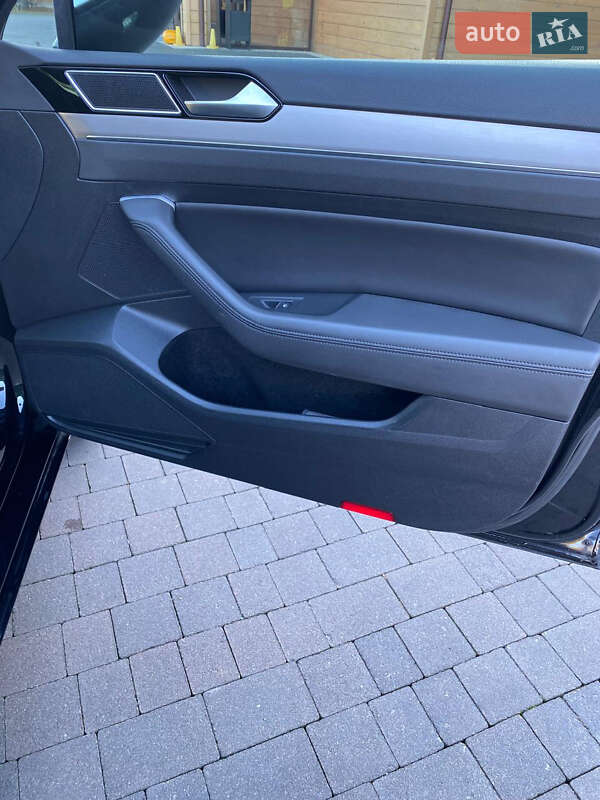 Универсал Volkswagen Passat 2019 в Луцке