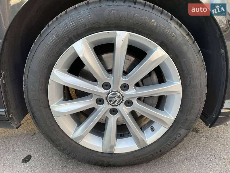 Универсал Volkswagen Passat 2017 в Виннице