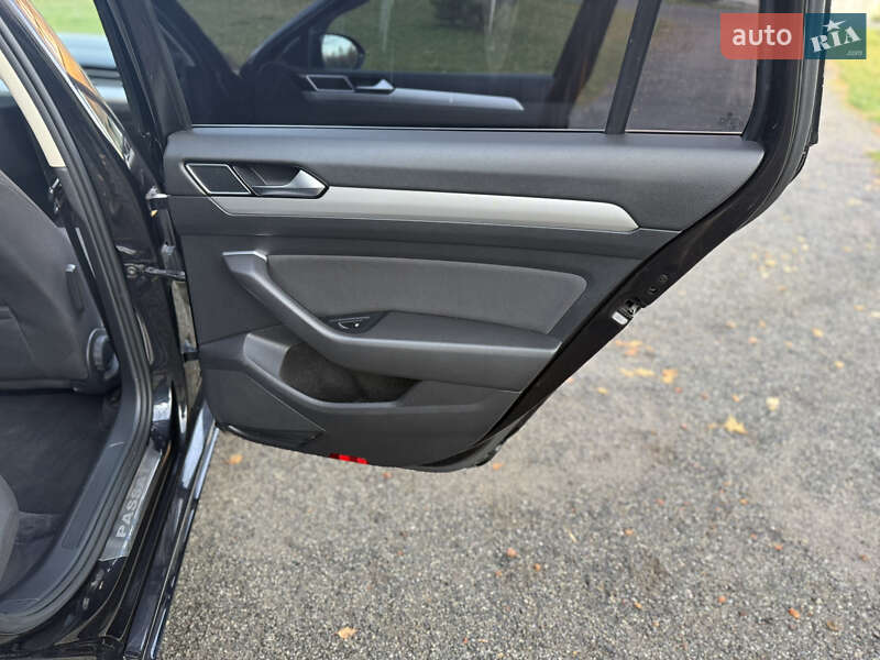 Универсал Volkswagen Passat 2016 в Хмельницком