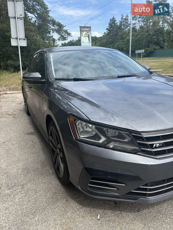 Седан Volkswagen Passat 2018 в Киеве фото 7 Седан Volkswagen Passat 2018 в Киеве