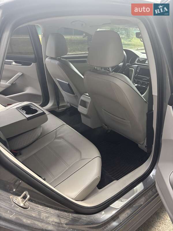 Седан Volkswagen Passat 2018 в Киеве фото 10 Седан Volkswagen Passat 2018 в Киеве