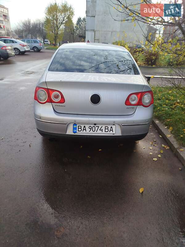 Седан Volkswagen Passat 2005 в Овруче