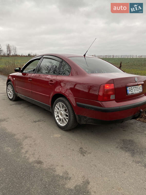 Седан Volkswagen Passat 1997 в Жмеринке