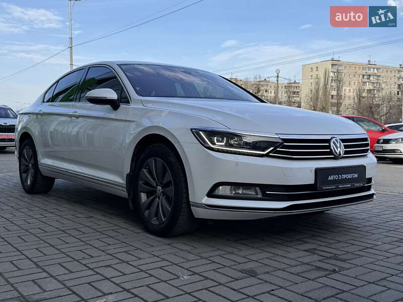 Седан Volkswagen Passat 2018 в Киеве фото 2 Седан Volkswagen Passat 2018 в Киеве