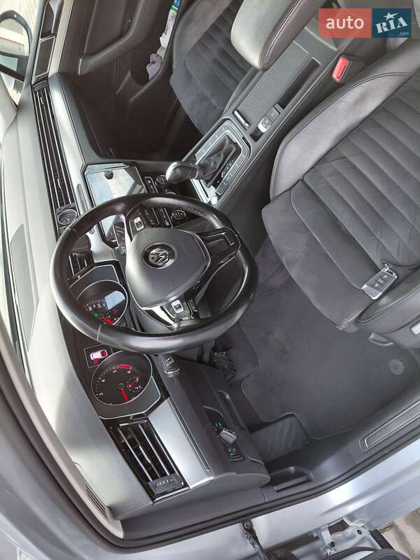 Універсал Volkswagen Passat 2017 в Борщеві