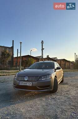 Седан Volkswagen Passat 2012 в Бердичеве
