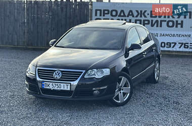Седан Volkswagen Passat 2009 в Сарнах