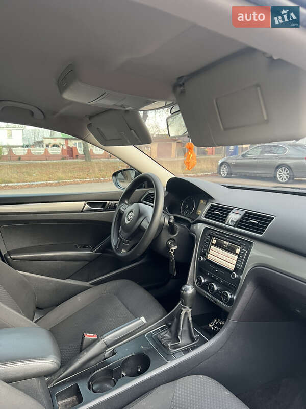 Седан Volkswagen Passat 2011 в Чернигове